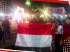 Klaten : Pembagian Bendera Merah Putih Pada Event MAS dan MBAK Klaten 2024