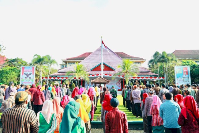 UNIK!! Berlurik untuk Negeri: ASN Klaten Peringati Hari Lahir Pancasila 2025